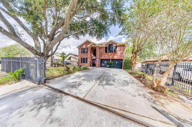 8117 Constellation Lane, Houston, TX 77075