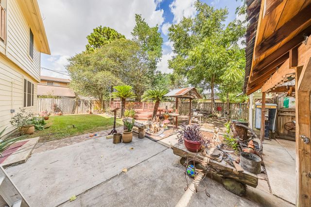 8117 Constellation Lane, Houston, TX 77075