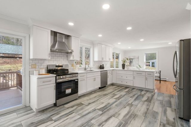 165 Wampum St, Plainville, MA 02762