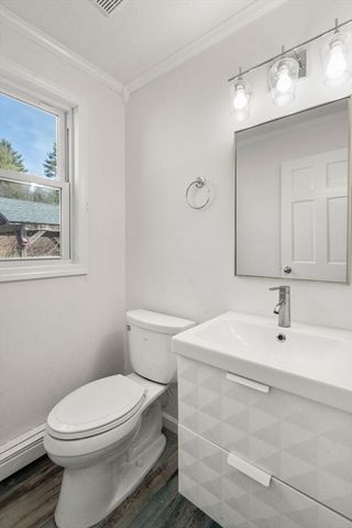 165 Wampum St, Plainville, MA 02762