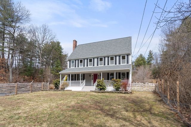 165 Wampum St, Plainville, MA 02762