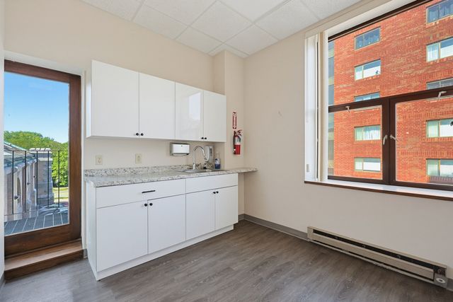 92 High St 21, Medford, MA 02155