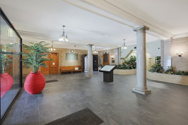 92 High St 21, Medford, MA 02155