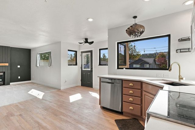 114 S Molter Rd, Liberty Lake, WA 99019