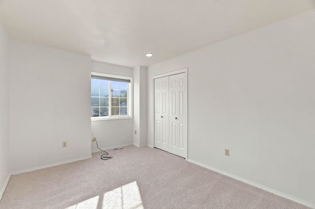 114 S Molter Rd, Liberty Lake, WA 99019