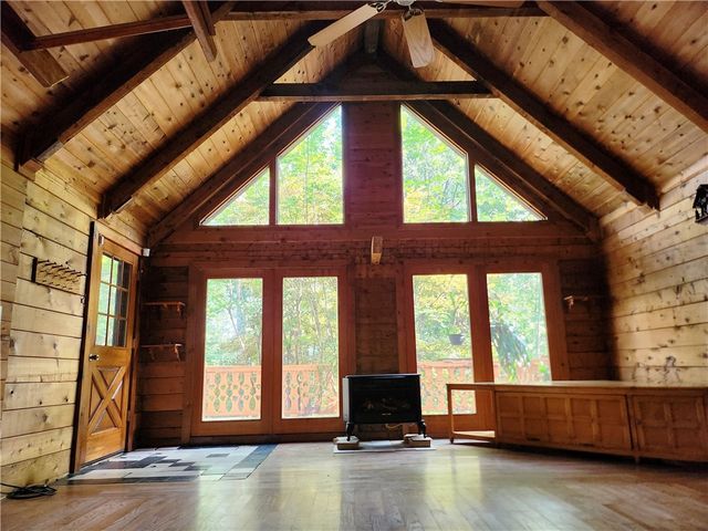 200 Fawn Drive, Seneca, SC 29678