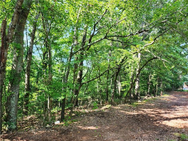 200 Fawn Drive, Seneca, SC 29678