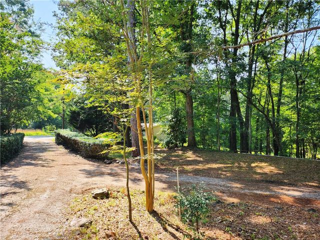 200 Fawn Drive, Seneca, SC 29678