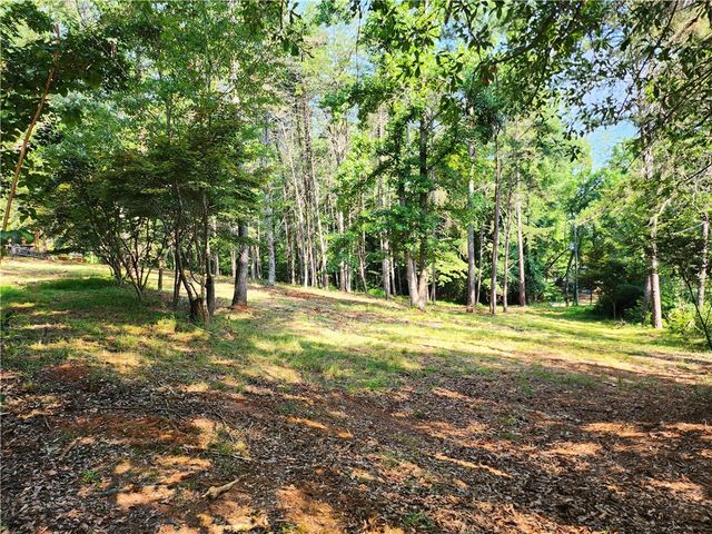 200 Fawn Drive, Seneca, SC 29678