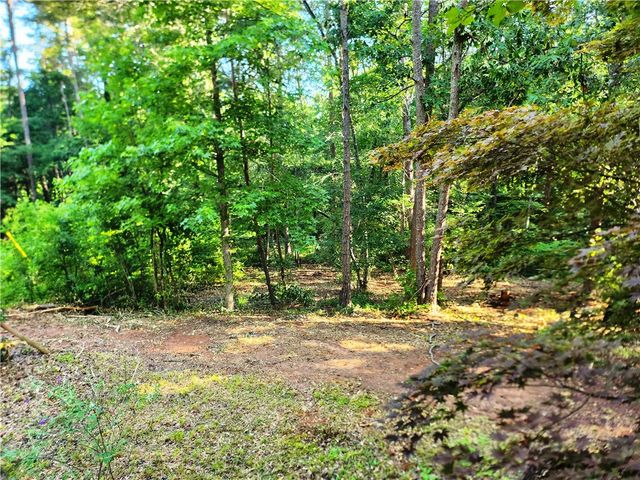 200 Fawn Drive, Seneca, SC 29678