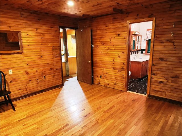 200 Fawn Drive, Seneca, SC 29678