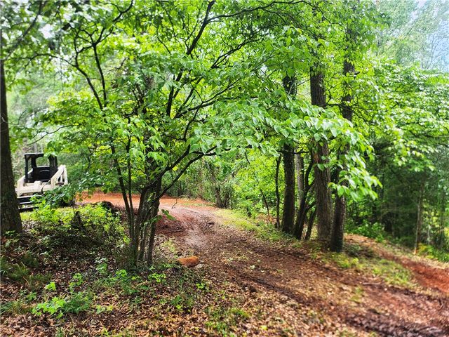 200 Fawn Drive, Seneca, SC 29678