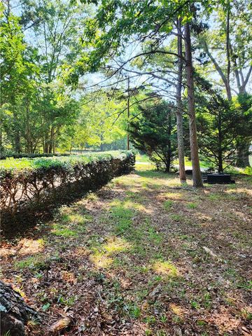 200 Fawn Drive, Seneca, SC 29678