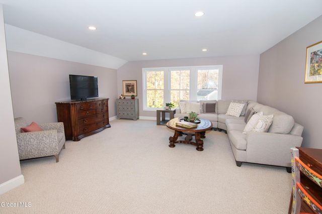 26 Saw Mill Court, Wilton, NY 12866