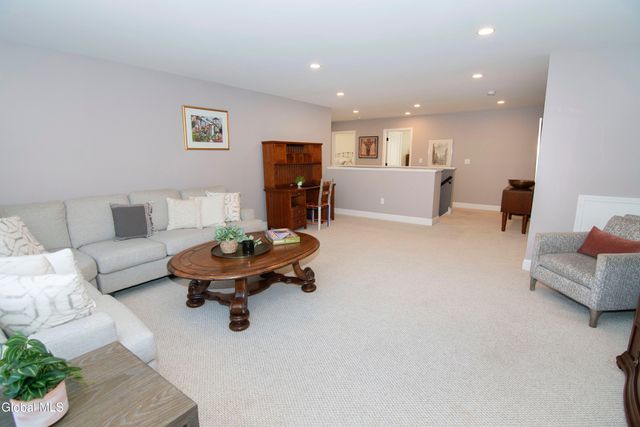 26 Saw Mill Court, Wilton, NY 12866