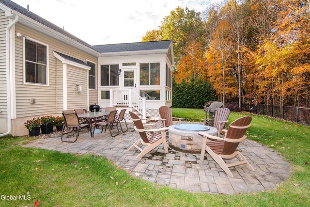 26 Saw Mill Court, Wilton, NY 12866