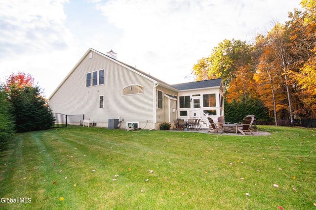 26 Saw Mill Court, Wilton, NY 12866