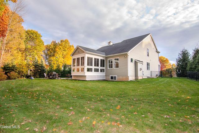 26 Saw Mill Court, Wilton, NY 12866