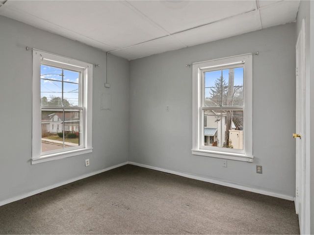 31 West Lane, Winooski, VT 05404