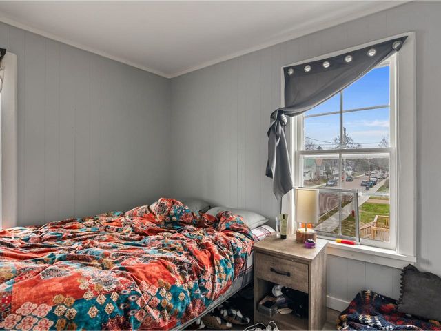 31 West Lane, Winooski, VT 05404