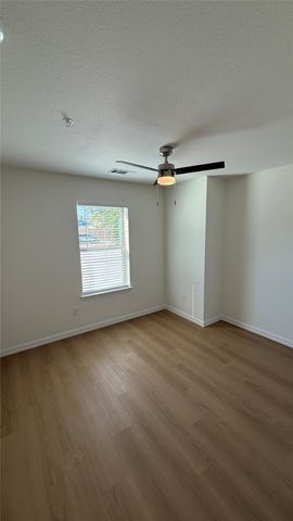 3013 Grey Wolf Circle, Denton, TX 76209