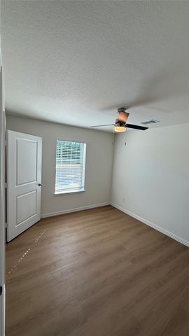 3013 Grey Wolf Circle, Denton, TX 76209