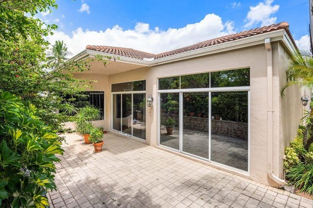 6263 NW 43rd Terrace, Boca Raton, FL 33496