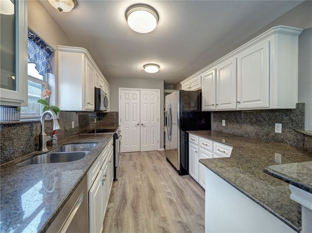 13726 EAGLESNEST BAY DRIVE Dr, Corpus Christi, TX 78418