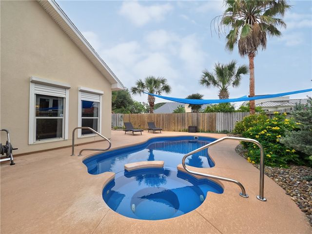 13726 EAGLESNEST BAY DRIVE Dr, Corpus Christi, TX 78418