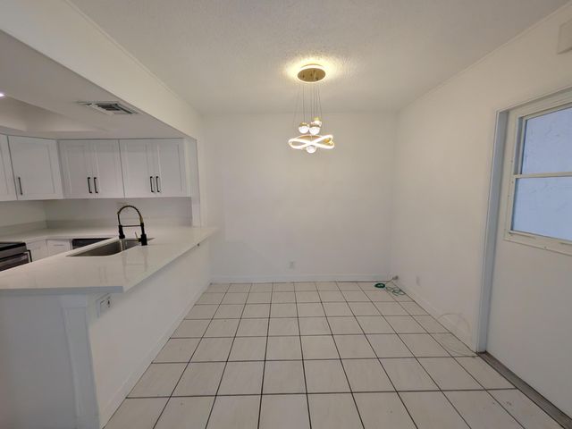 1325 Silverado 1325, North Lauderdale, FL 33068