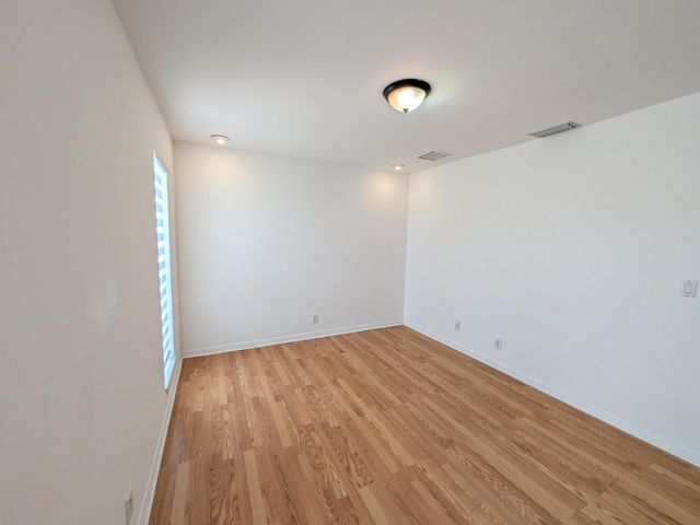 1325 Silverado 1325, North Lauderdale, FL 33068