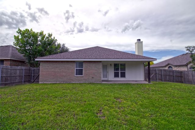 1422 Fairfield Drive, Forney, TX 75126