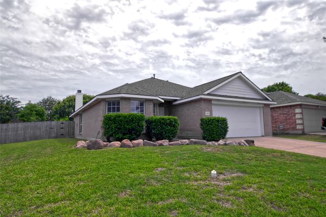 1422 Fairfield Drive, Forney, TX 75126