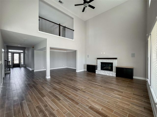 6207 Maple Court, League City, TX 77573