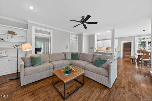 1047 W Sterlington Place, Apex, NC 27502