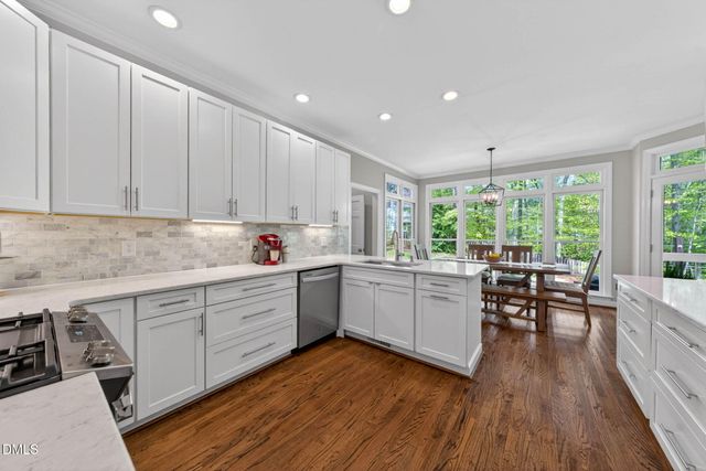 1047 W Sterlington Place, Apex, NC 27502