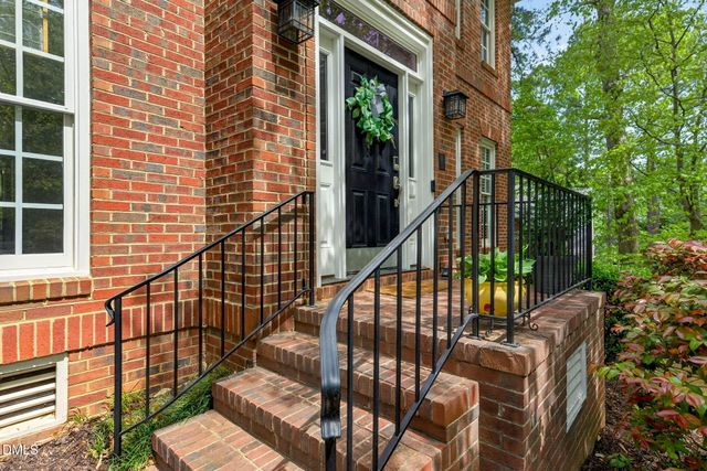 1047 W Sterlington Place, Apex, NC 27502