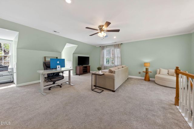 1047 W Sterlington Place, Apex, NC 27502