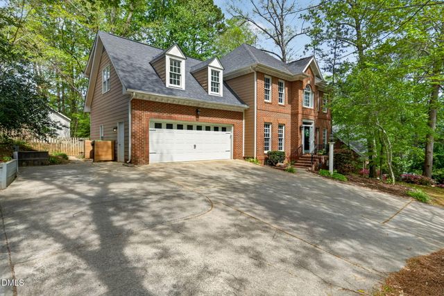 1047 W Sterlington Place, Apex, NC 27502