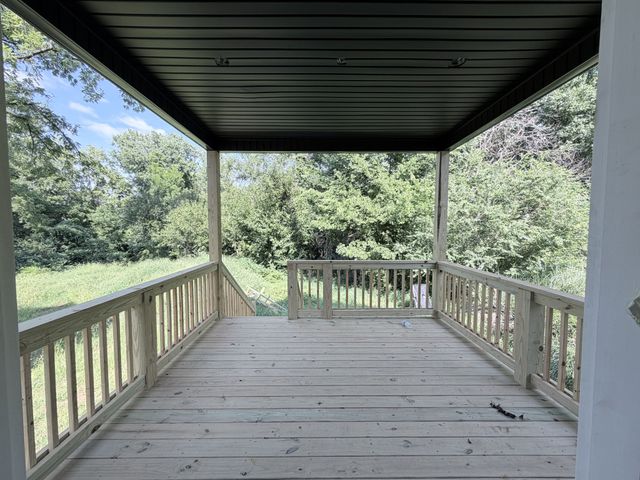 821 Gracey Ave, Clarksville, TN 37040