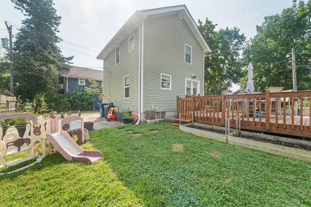 417 10th Street, Ames, IA 50010