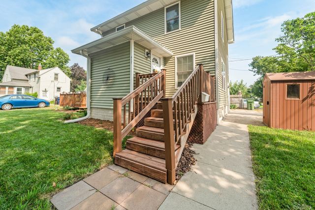 417 10th Street, Ames, IA 50010