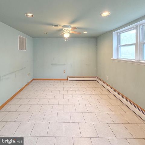 4413 KENWOOD DR, Woodbridge, VA 22193
