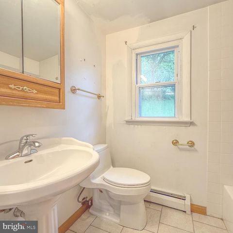 4413 KENWOOD DR, Woodbridge, VA 22193