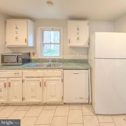 4413 KENWOOD DR, Woodbridge, VA 22193