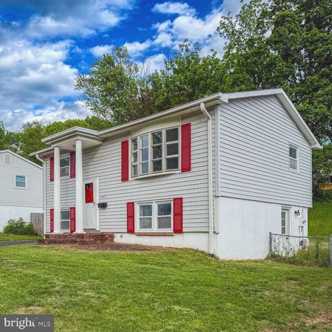 4413 KENWOOD DR, Woodbridge, VA 22193