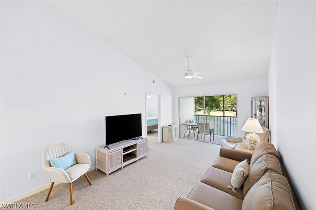 121 Wading Bird CIR B201, Naples, FL 34110