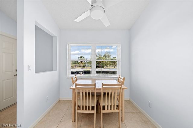 121 Wading Bird CIR B201, Naples, FL 34110