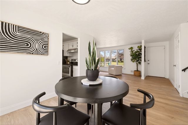 19 Chimney Hill Road, Greece, NY 14612