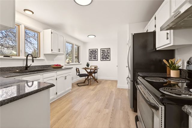 19 Chimney Hill Road, Greece, NY 14612